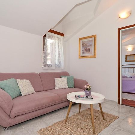 Apartmani Basic 1 スプリト エクステリア 写真