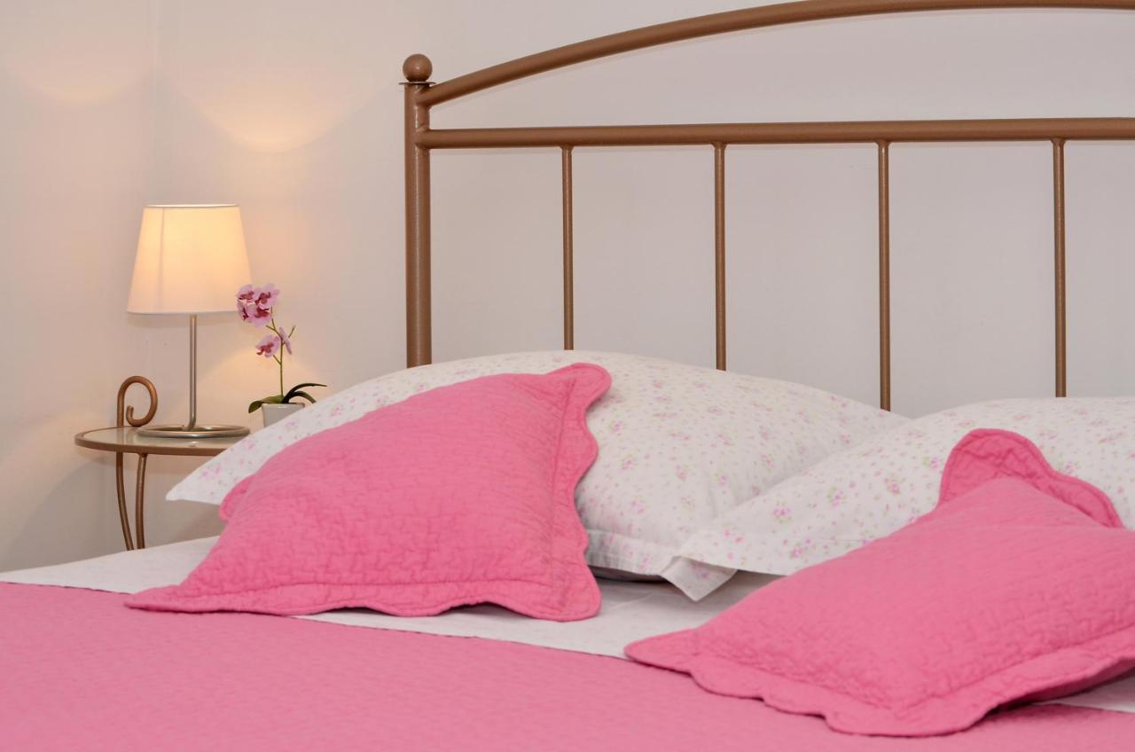 Apartmani Basic 1 スプリト エクステリア 写真