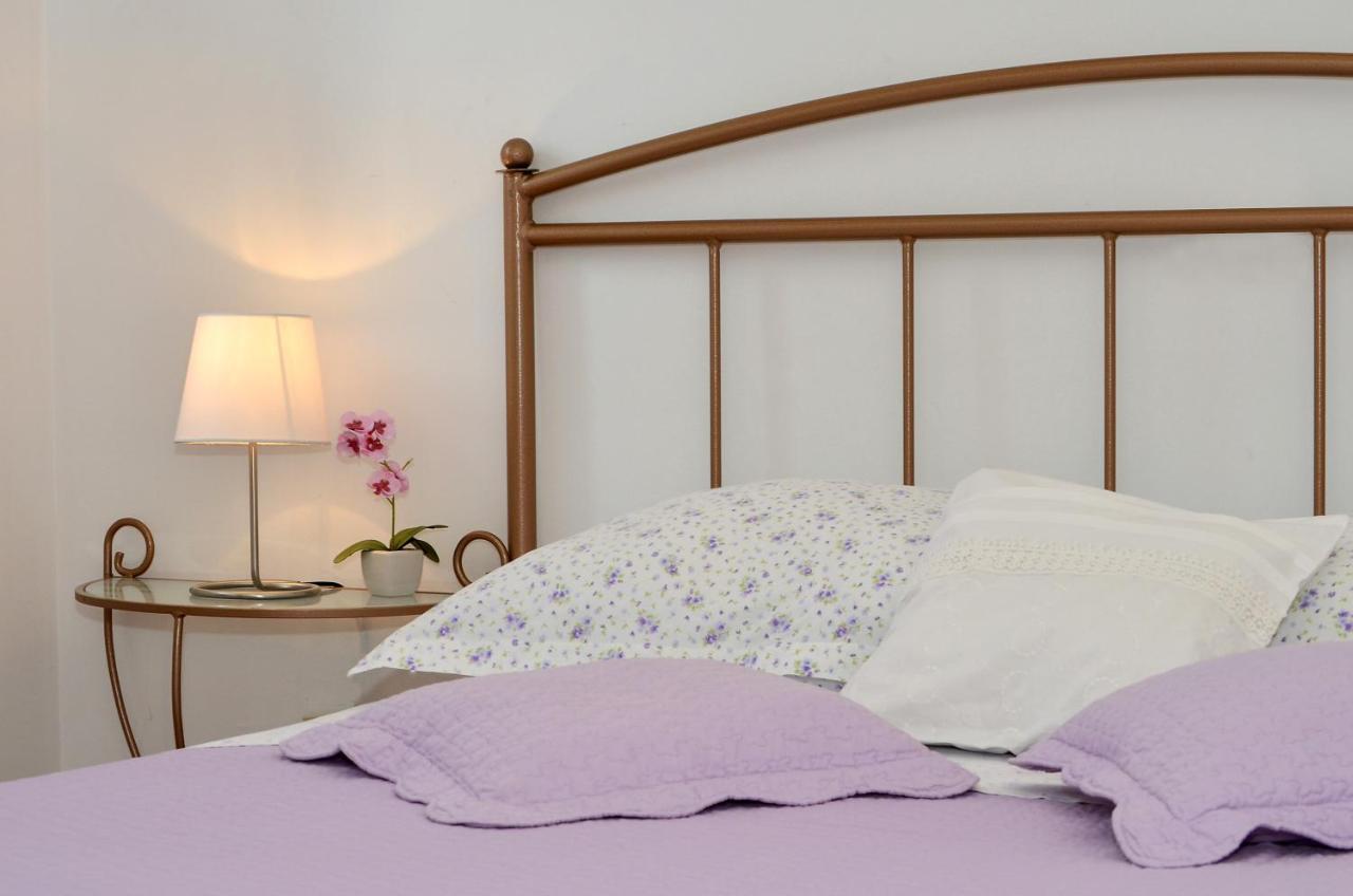Apartmani Basic 1 スプリト エクステリア 写真